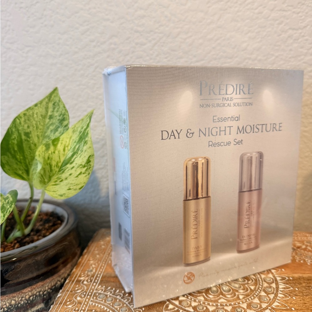 Predire Paris Day & Night Moisture Rescue Set - Gold and Pink. Brand new.Two!!